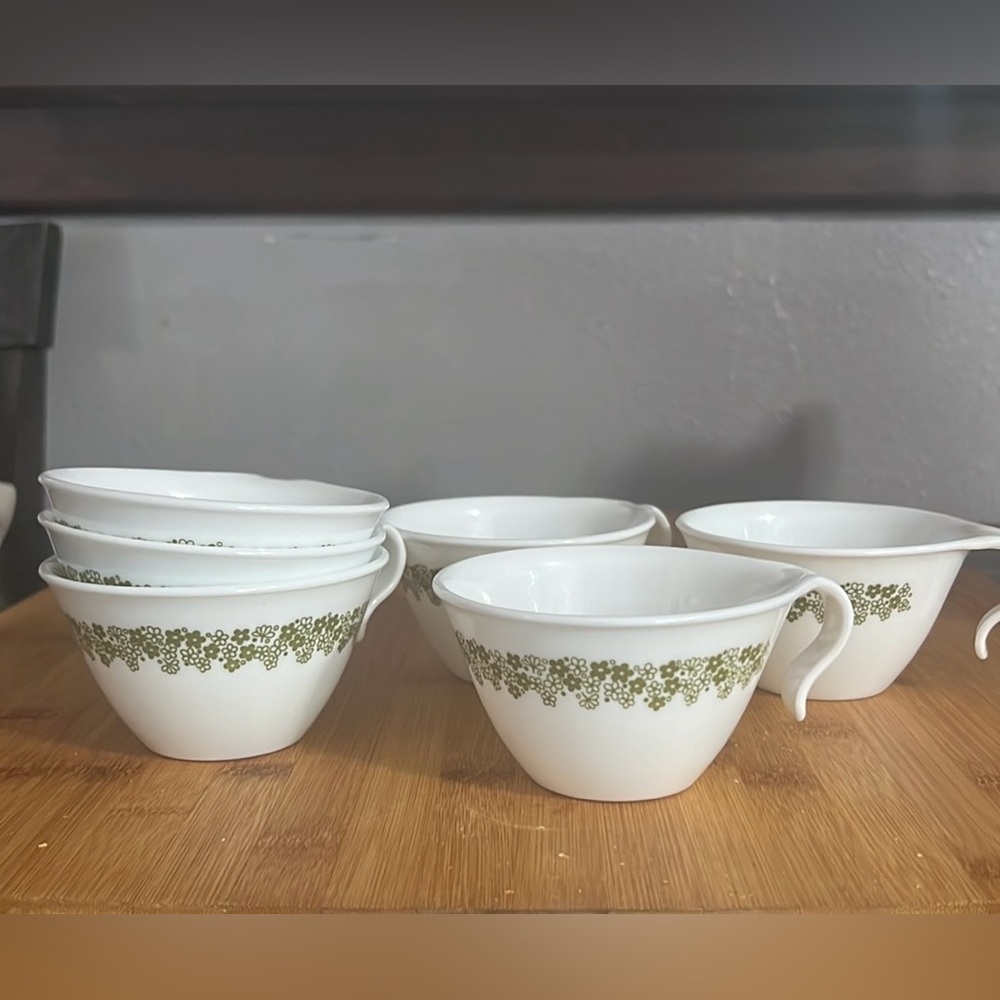 Corelle Set of 6 Spring Blossom Crazy Daisy Coffee White & Green Tea Cups